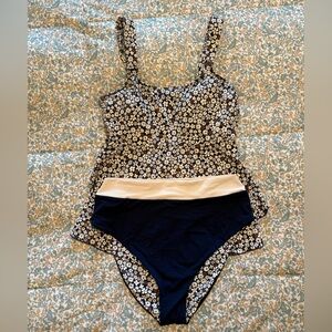 Lands' End Floral Swimsuit Tankini set with Navy and Cream Size 10/12